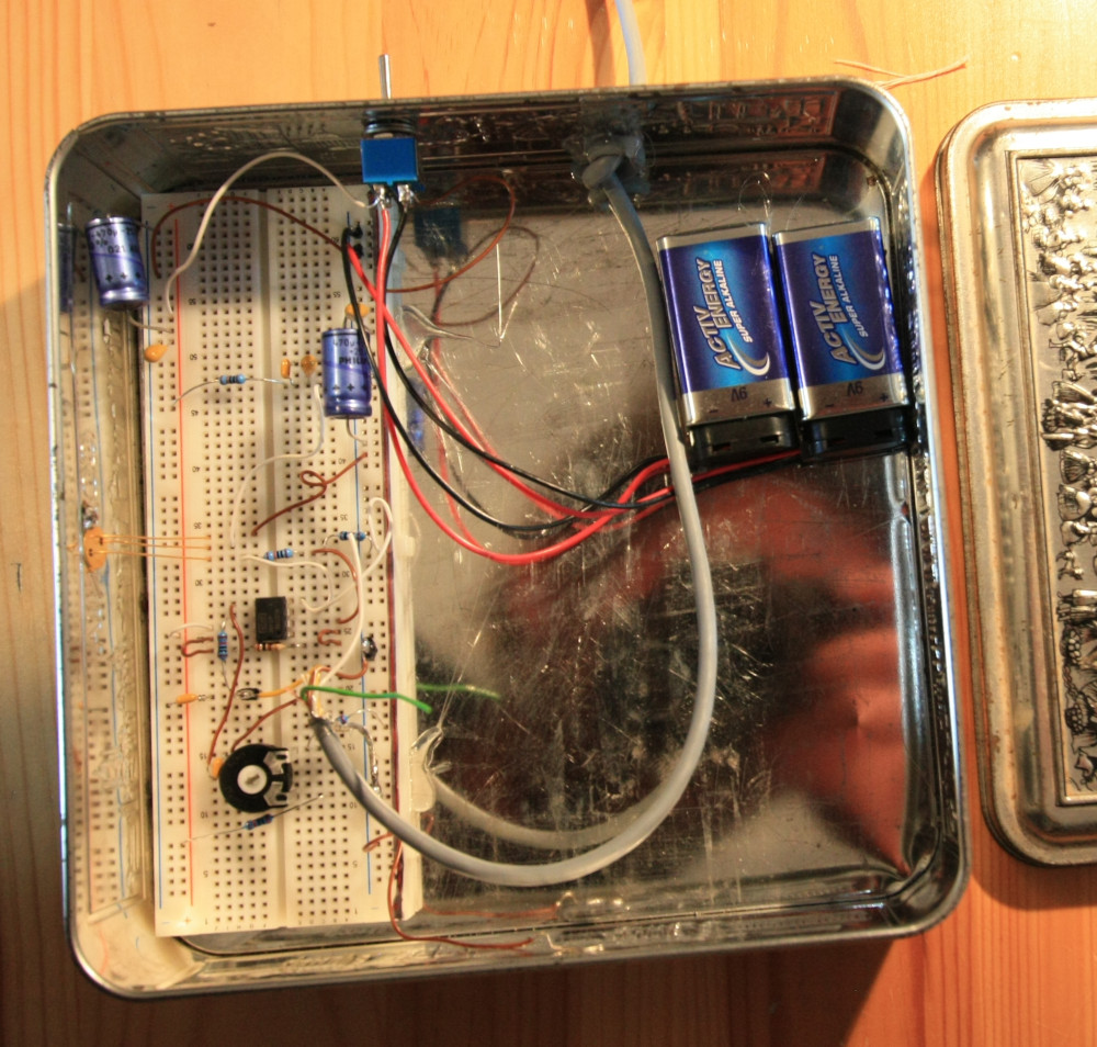 Pindiode in Keksdose